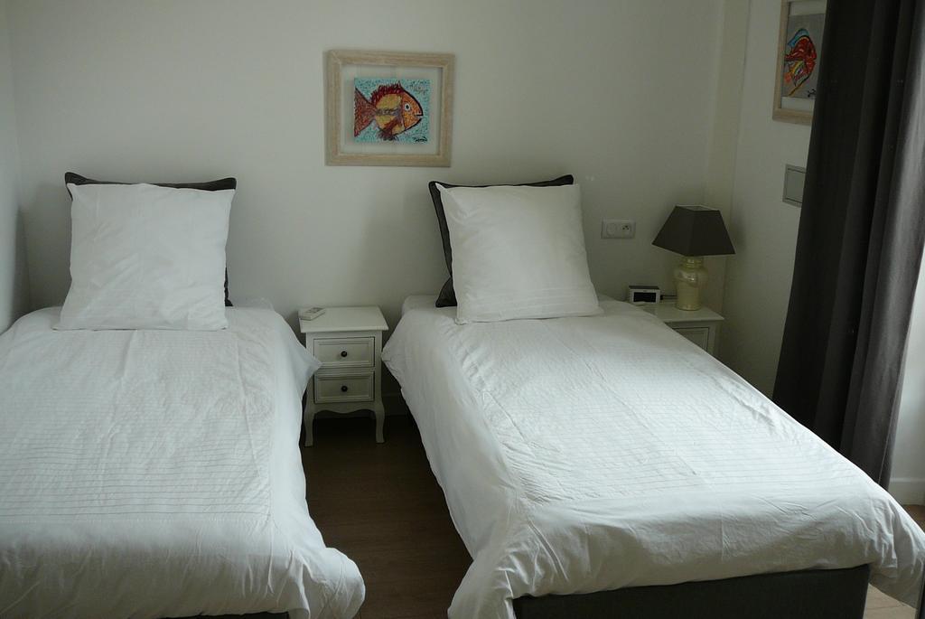 2 Bedrooms In Central Location On The Famous Place Massena Nice